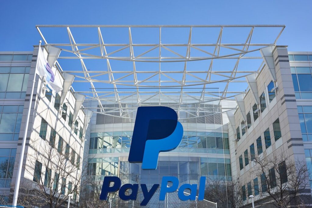 پی‌پال از Spark برای افزایش 1 میلیارد دلار سیالیت PYUSD از طریق وام دهی DeFi استفاده می‌کند