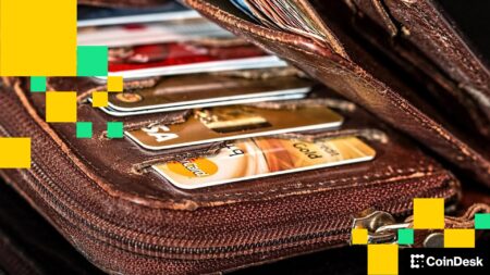 کارت اعتباری جایزه بیت کوین (BTC) جدید Fold (FLD) که توسط اخذ خط و ویزا (V) قدرت می گیرد
