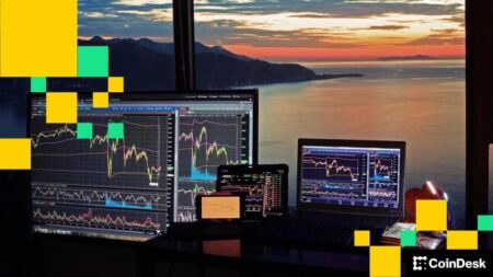 XRP، Solana با افزایش احساسات مثبت، در حالی که بیت کوین و اتر تعلل می کنند